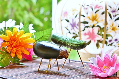 お盆に行きたいお墓参りと「石の日」のお知らせ