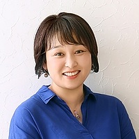 山本由実