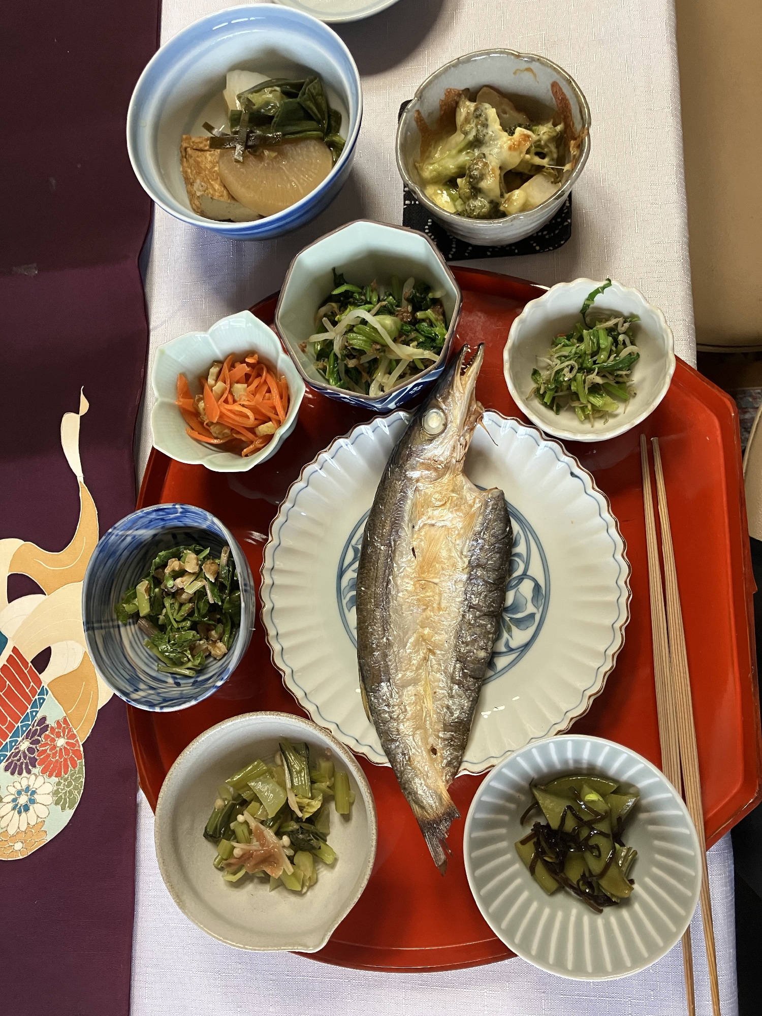 集落にある農家民宿で地元素材を使った料理