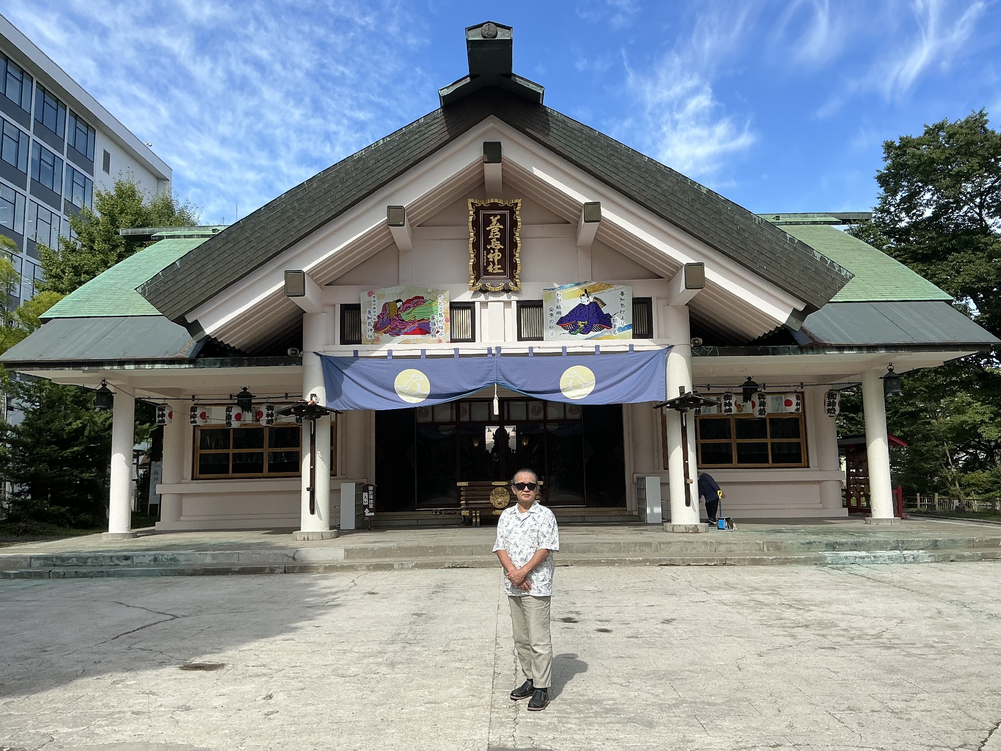 善知鳥（うとう）神社　JR青森駅近く