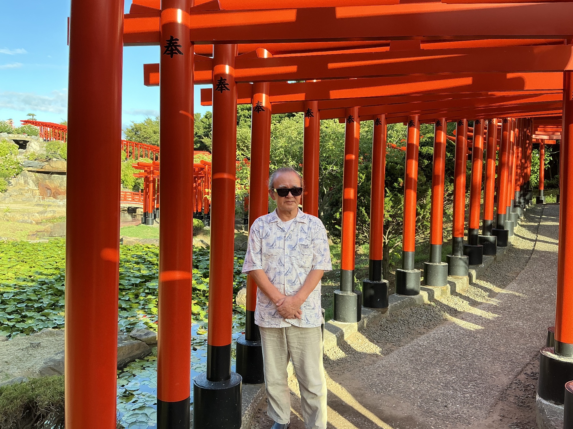 高山稲荷神社　千本鳥居　津軽半島