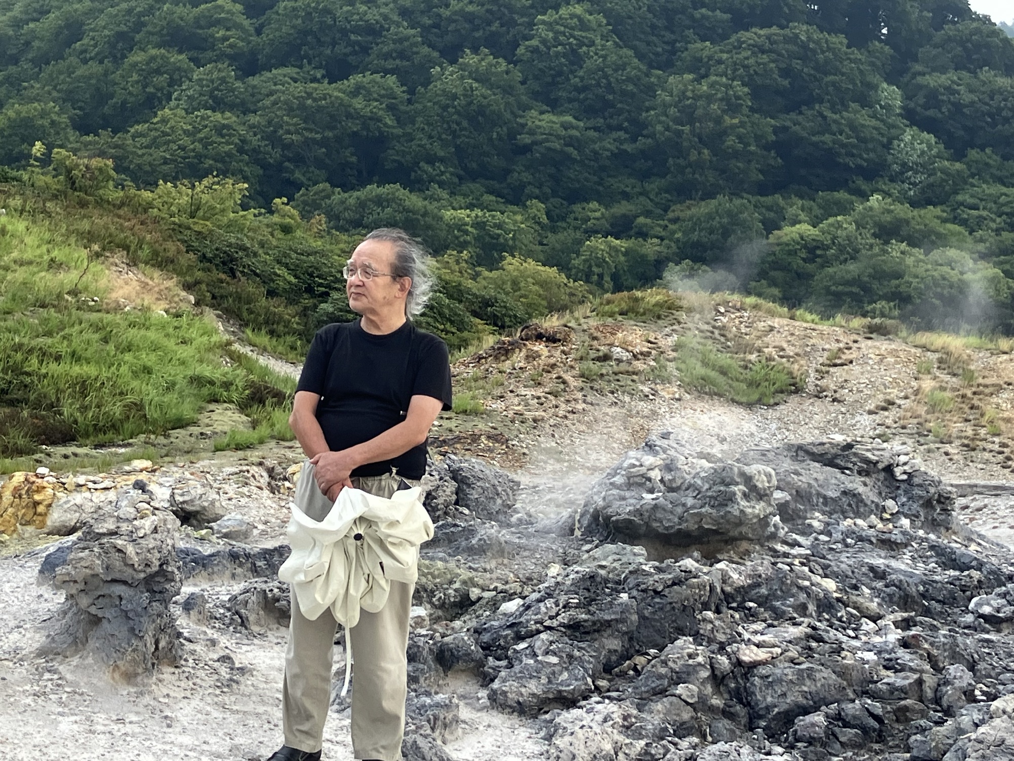 恐山　菩提寺　境内裏側の「地獄」「極楽浜」