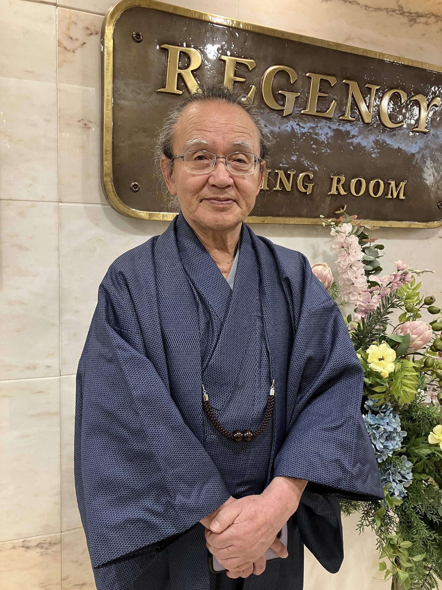 船内ウェルカームに参加
乗船客が皆々ドレスアップ