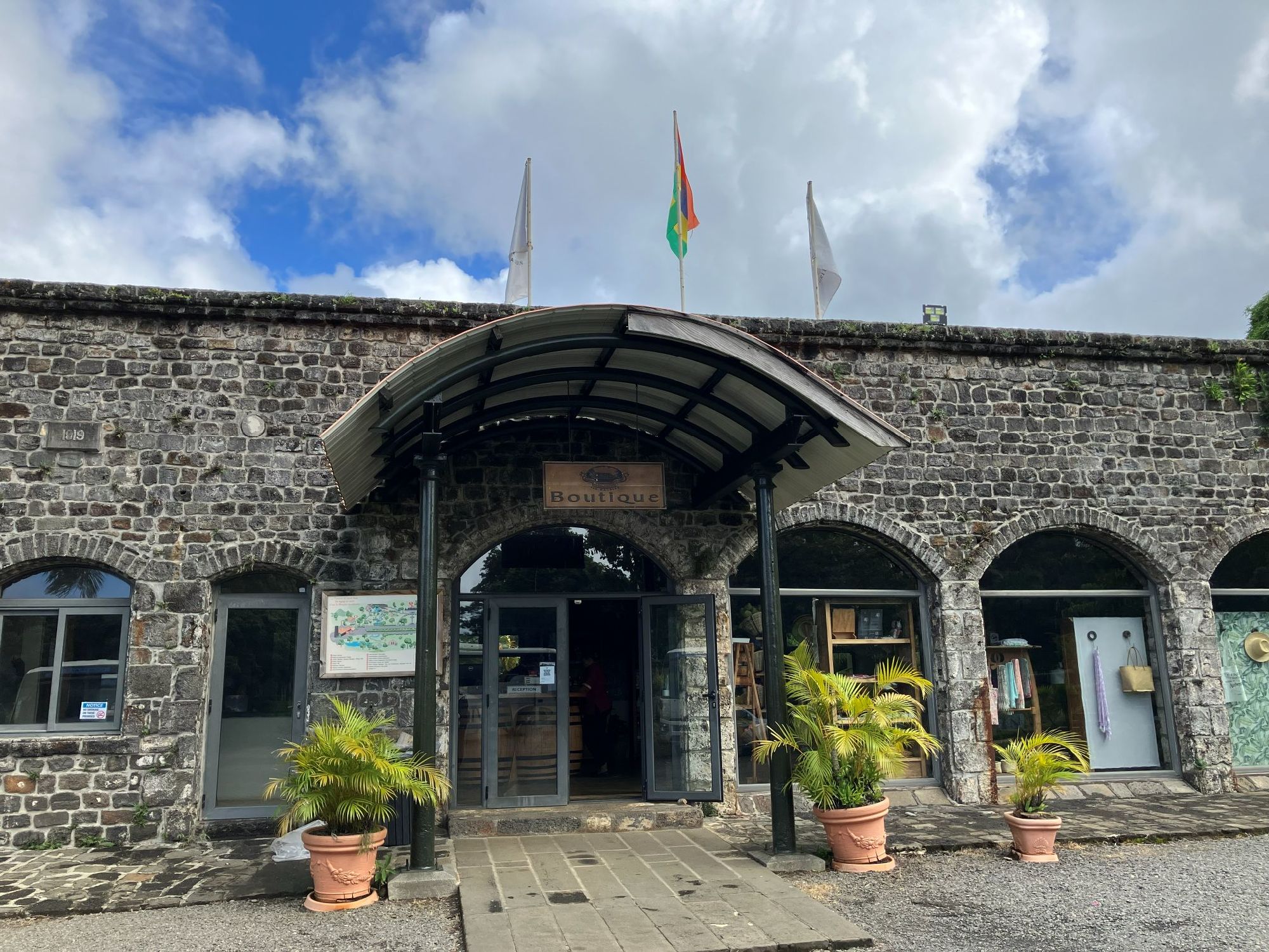 サトウキビ工房のショップ