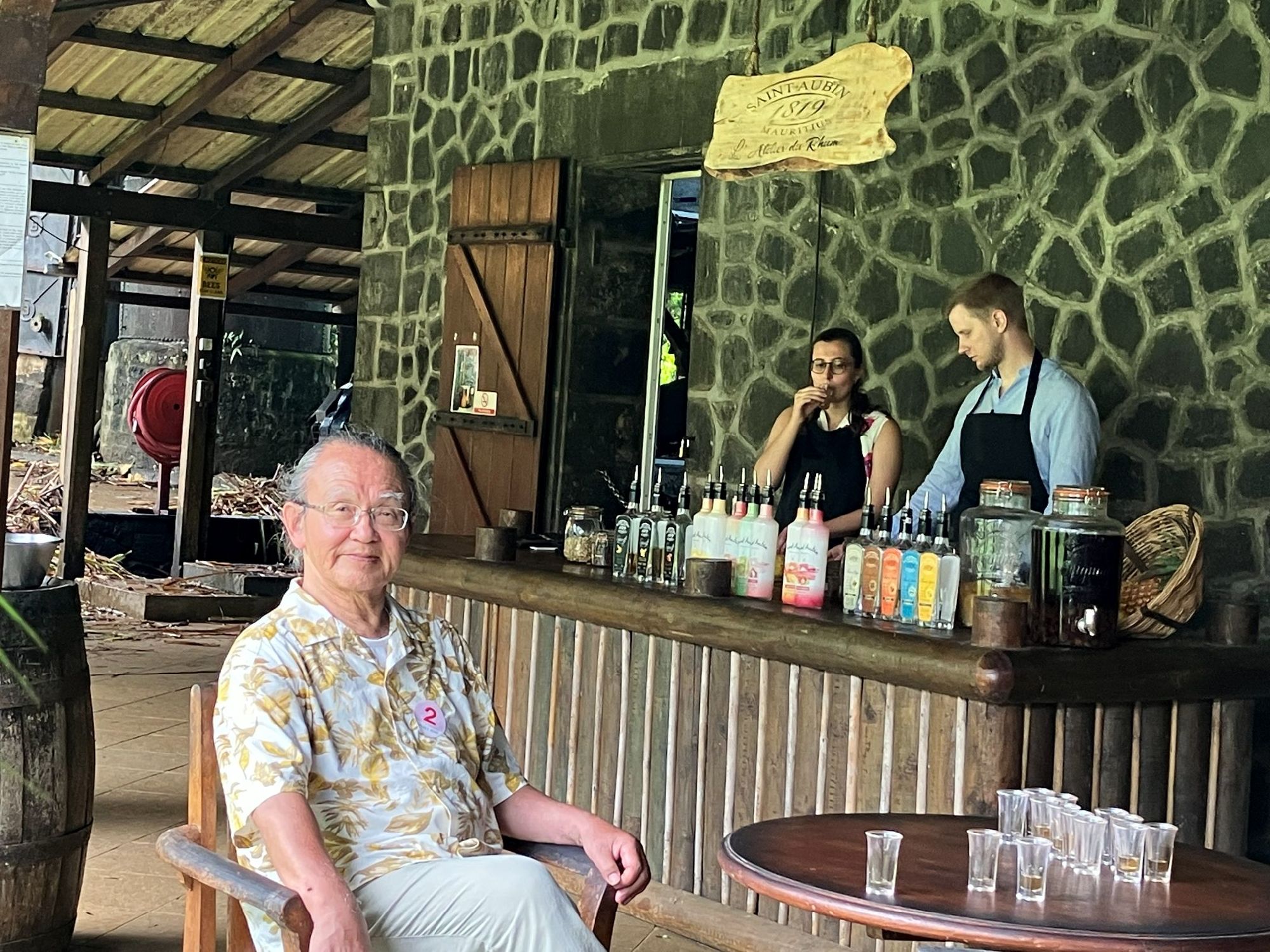 ラム酒工房でプランテーションオーナーような雰囲気