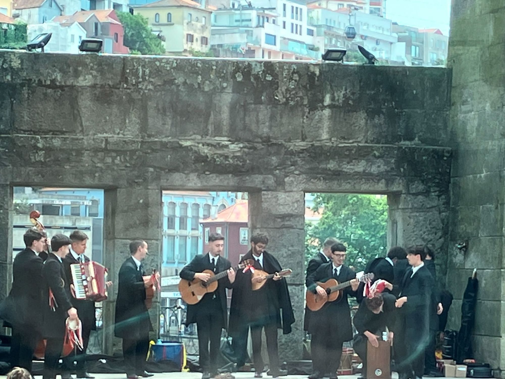 ポルト大学生たちの演奏