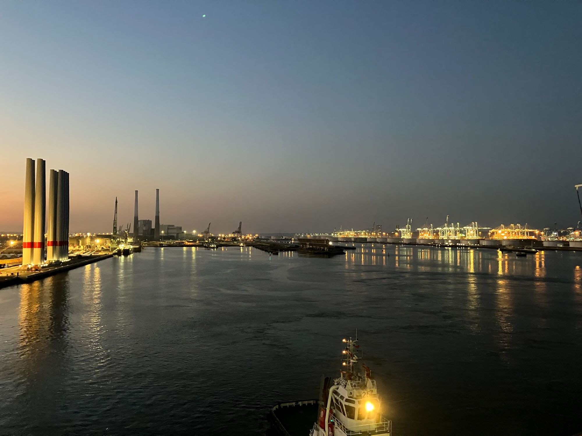ル・アーブル港夜景