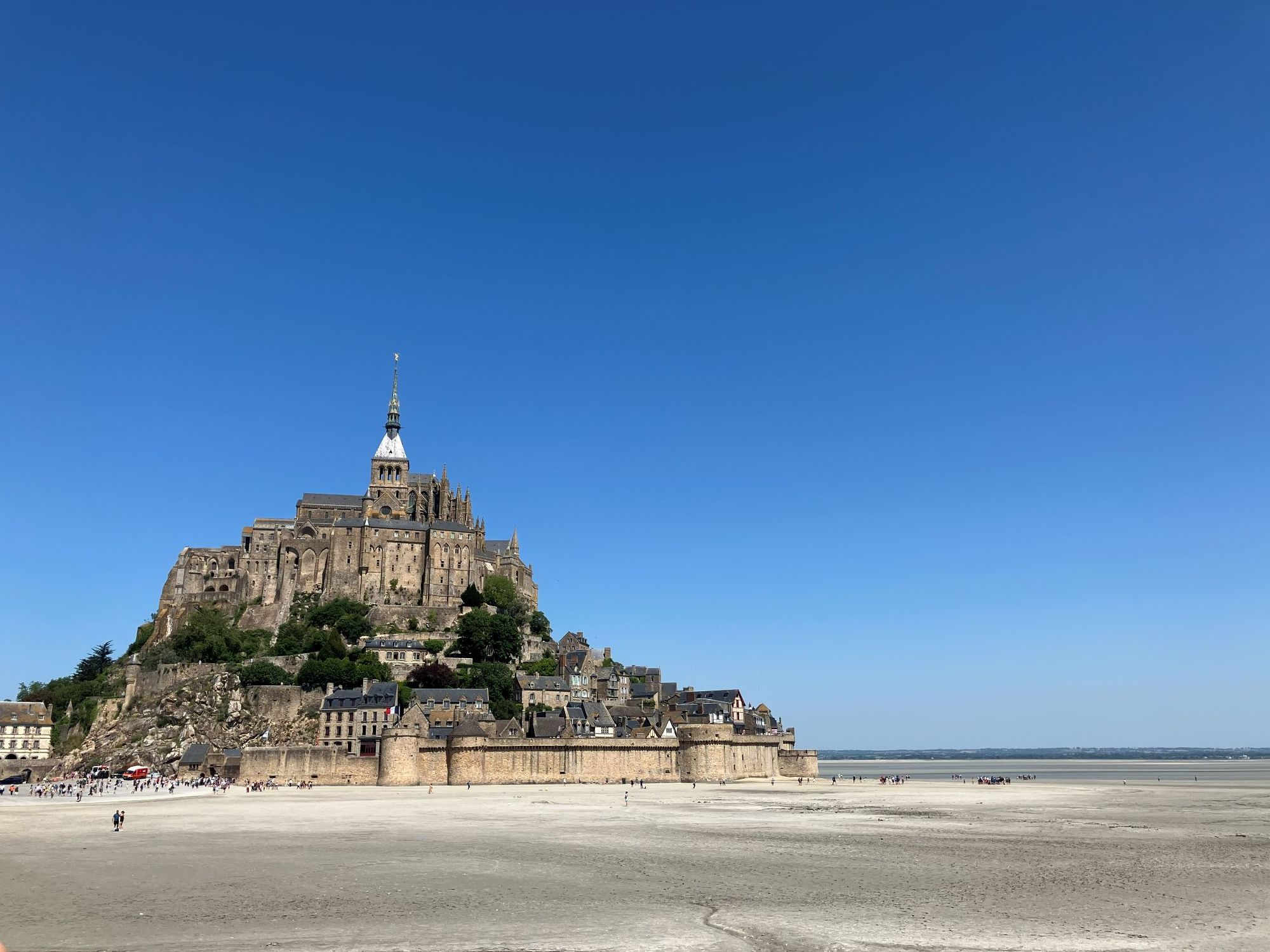 モンサンミッシェル遠景