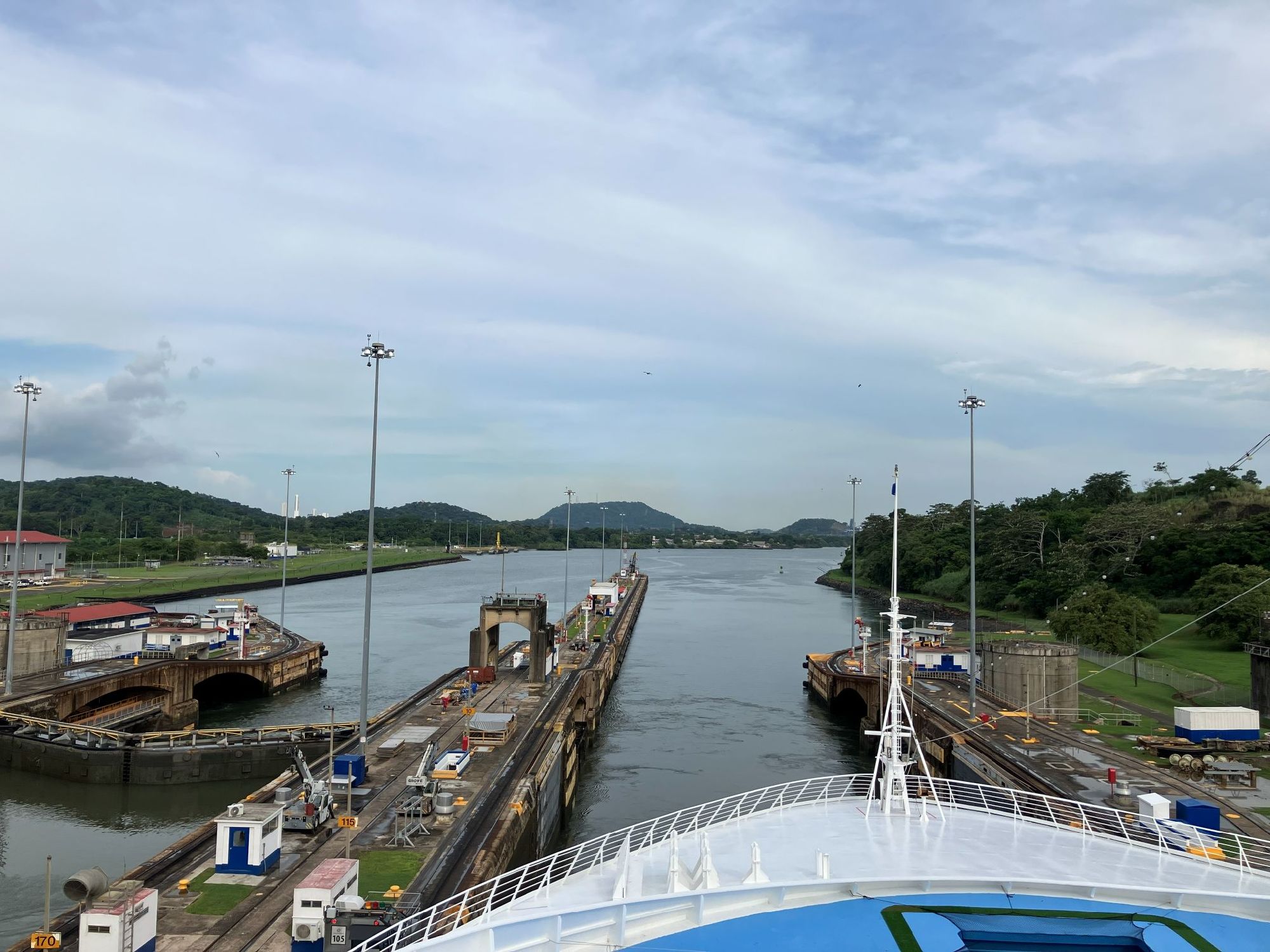 太平洋に出る水門が開いた