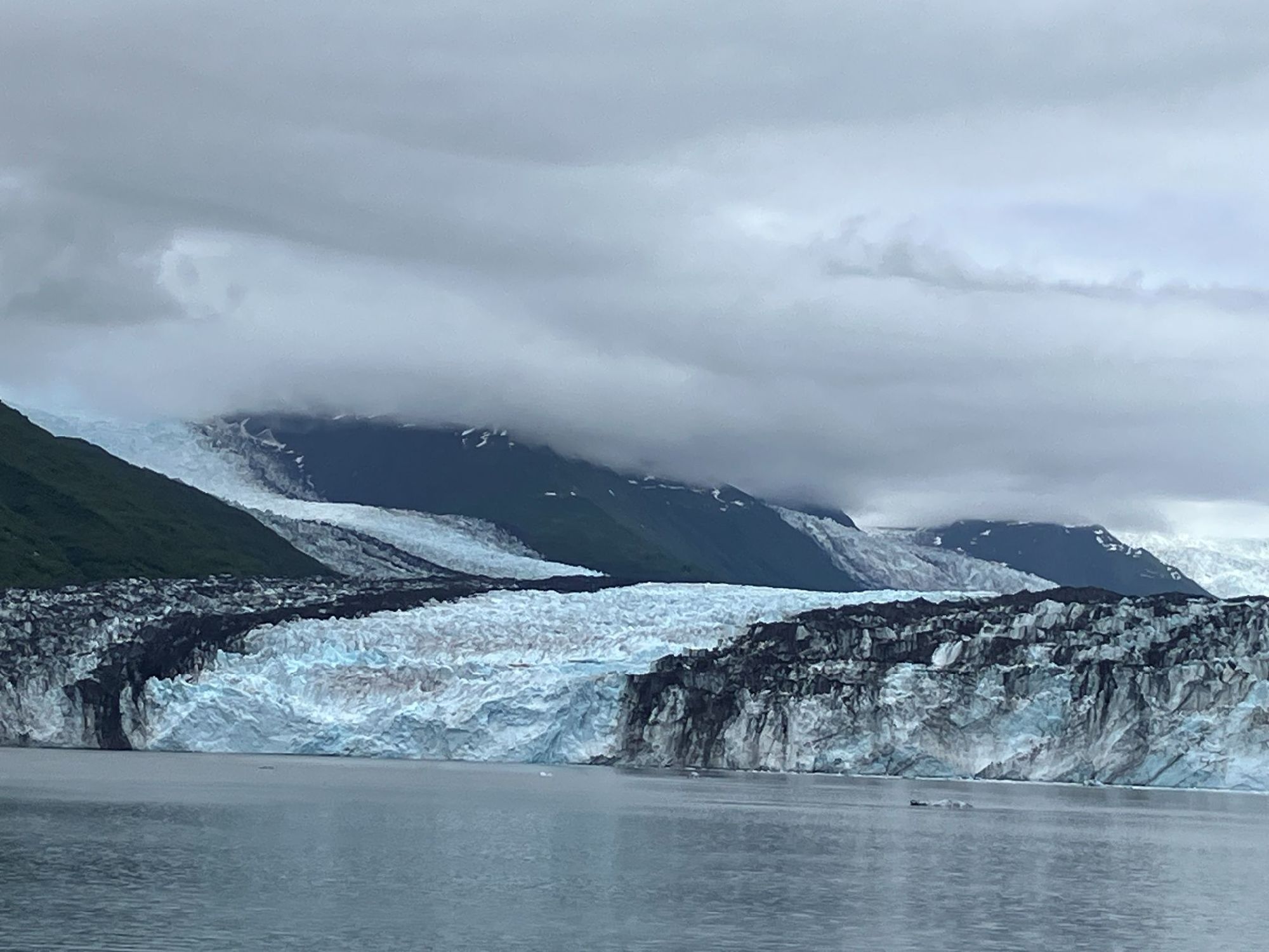世界最大級の氷河