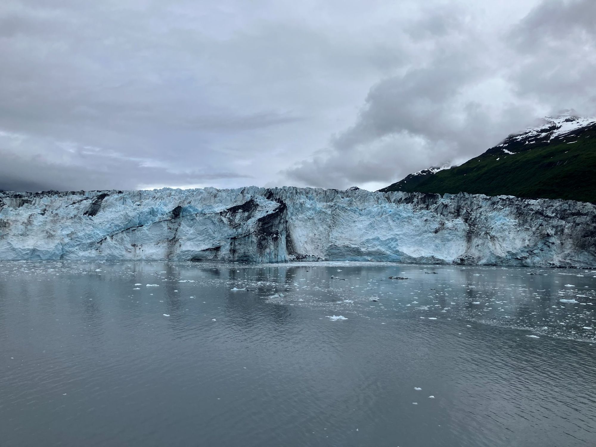 世界最大級の氷河