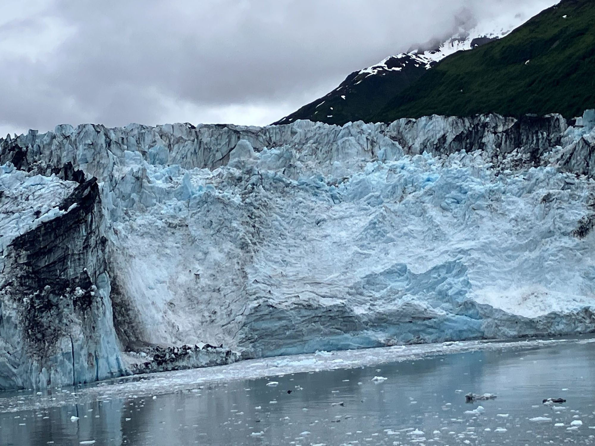 世界最大級の氷河