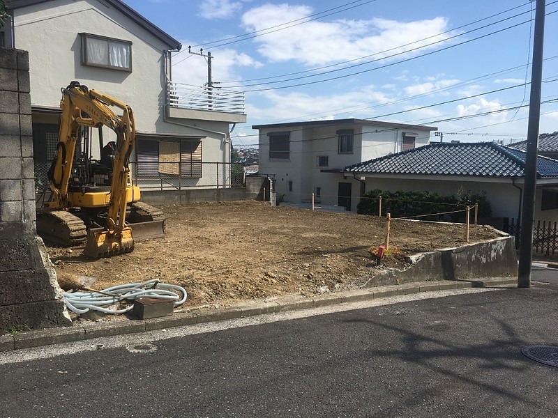 空き家の取り壊し解体作業