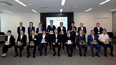 『浦安市褒賞規程に基づく感謝状贈呈式（浦安市）』
