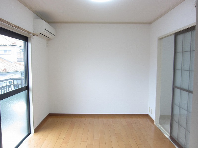 居室 2 施工前 ビフォー