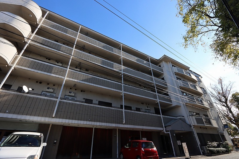 ヴィクトリア・ソラーレ 外壁塗装 リニューアル前 施工前 1 ヴィクトリア・ソラーレ 外壁塗装 リニューアル前 施工前 1