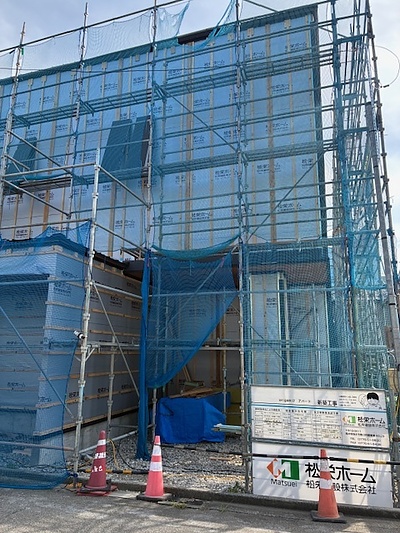 学生向け新築マンションへ防犯カメラを取付ました。