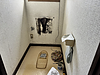 トイレの後ろが真っ黒に…