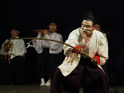 糸島の伝統文化を彩る『福井夜神楽』とともに白山神社で迎える新しい年 | 糸島の不動産屋BAYLEAF