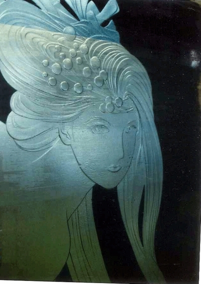 エッチング　ガラス　ミュシャ　女性　段彫り