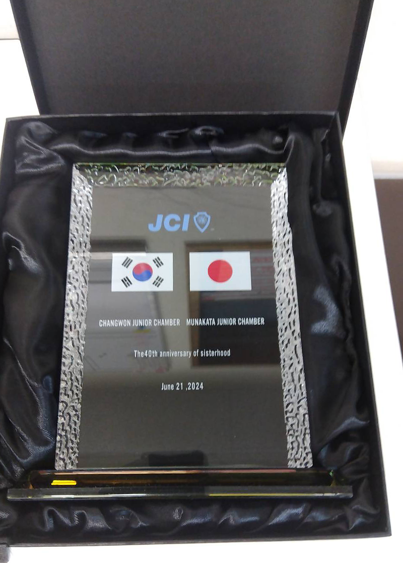 フルカラーUVプリント　クリスタル楯