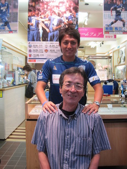 2011年9月アビスパ1日店員・宮路選手