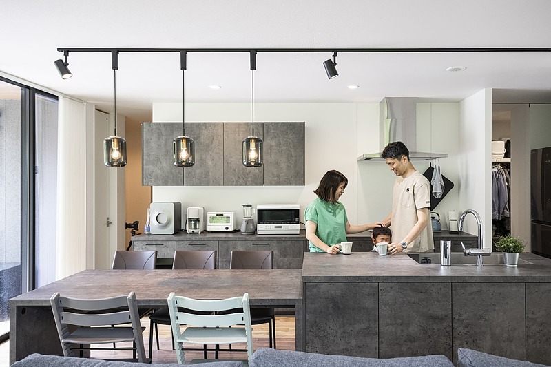 平屋の新築戸建て並んで家事ができるキッチン