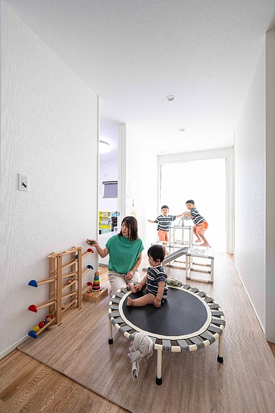 古賀市で叶える「子育て最適解」の間取り。一級建築士が教える共働き世代の住まいづくり
