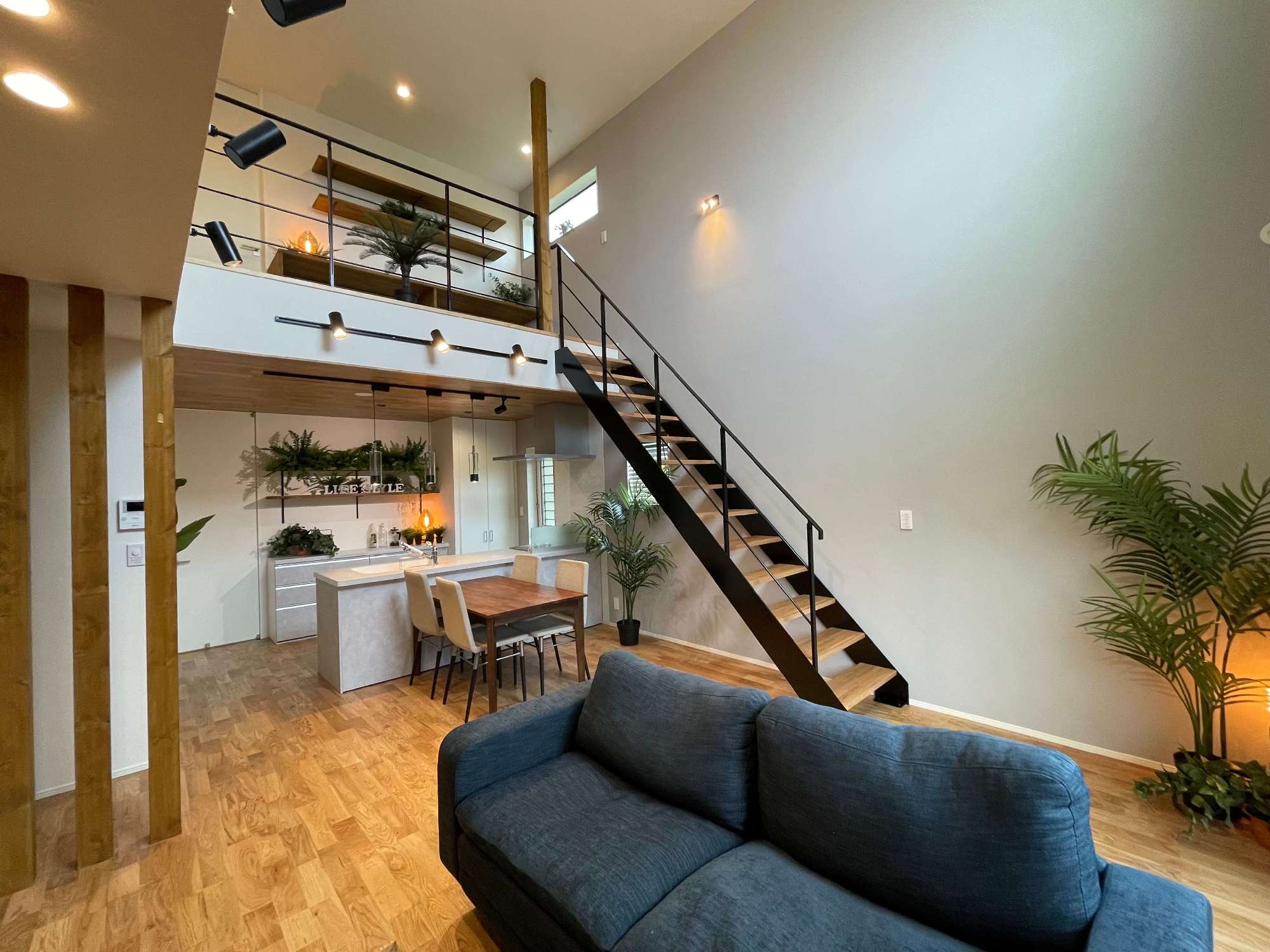 吹き抜けのあるLDK