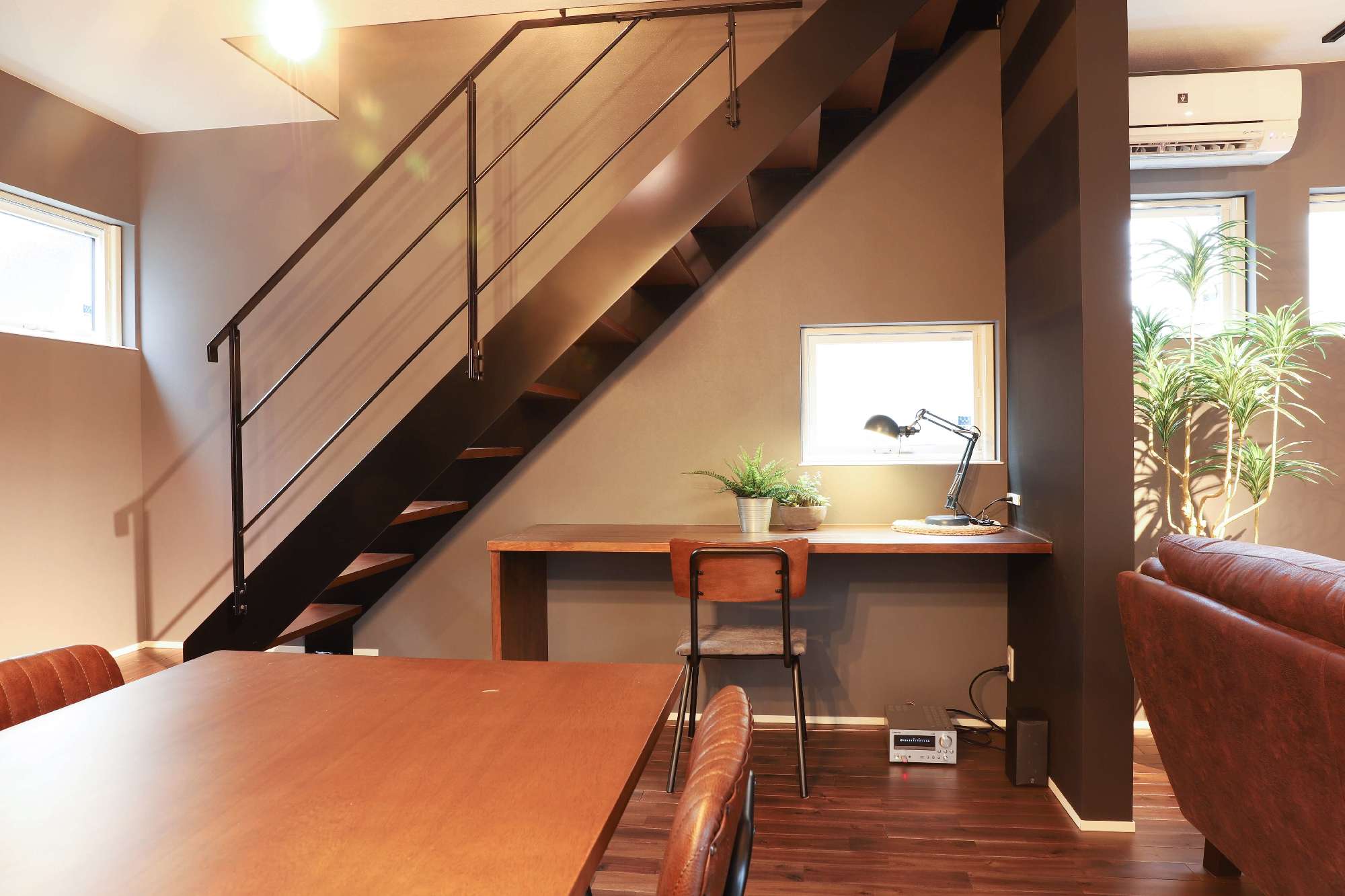 階段下スペース