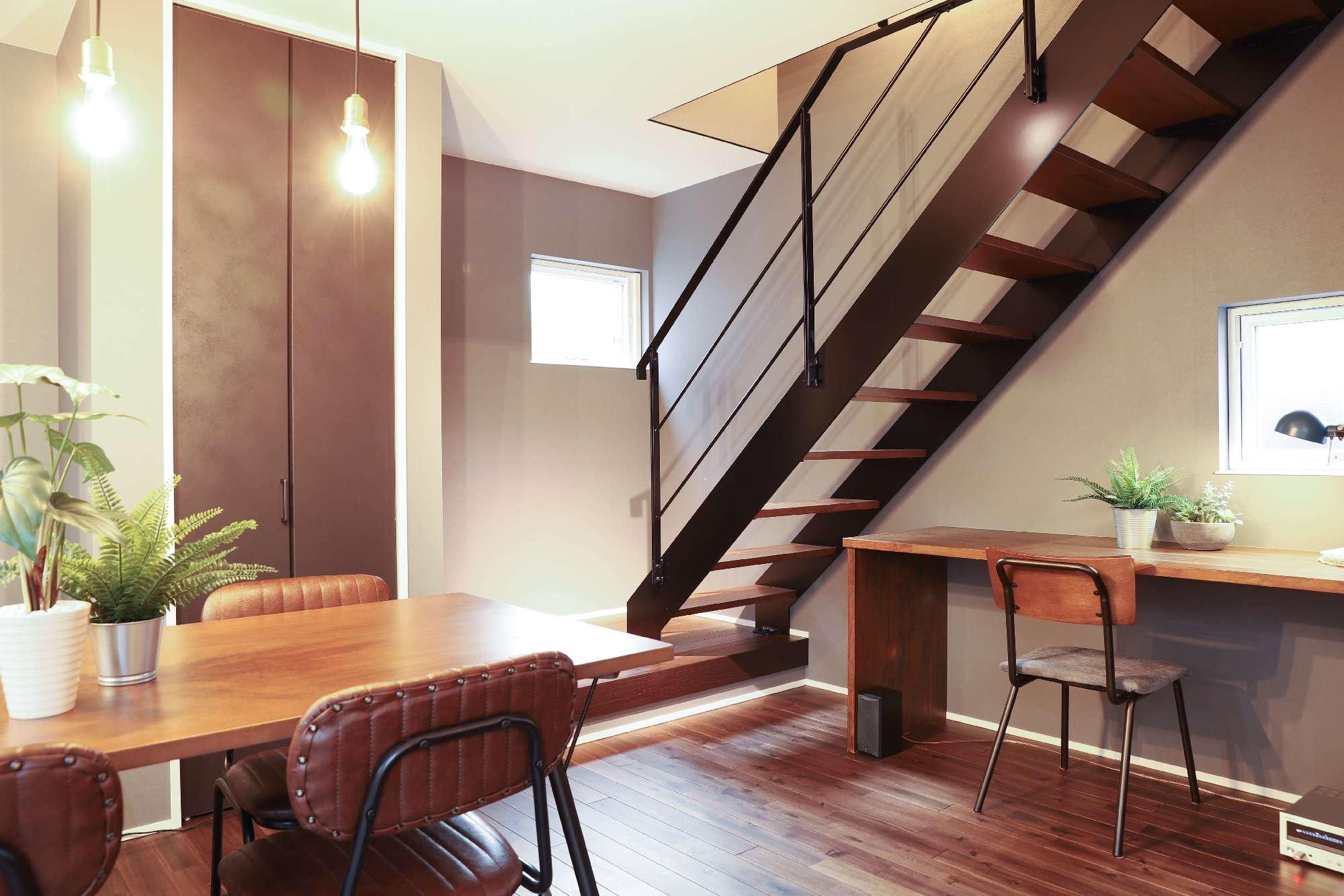 階段下スペース