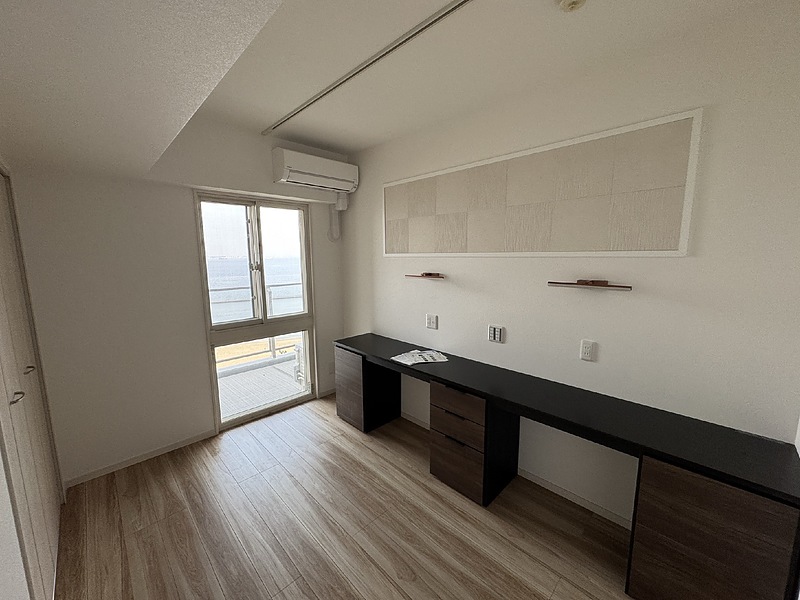 廊下ドア側から