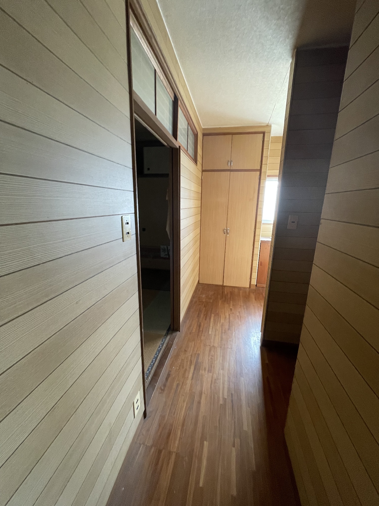 改修前（廊下）