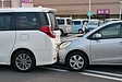 スーパーの駐車場は無法地帯!? 駐車場内の「交差点」で事故が起きた場合の過失割合とは？