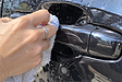 手洗い洗車で指輪やバックルがガリッ!ドアノブ周辺の「引っ掻きキズ」を綺麗に消すプロの技