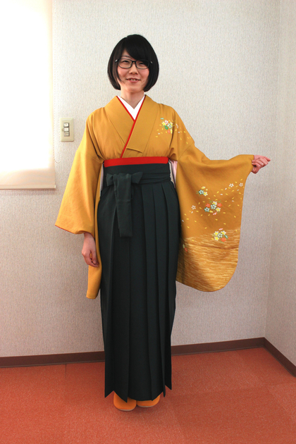 岐阜市卒業式袴レンタル,カラシに緑色の袴コーデ