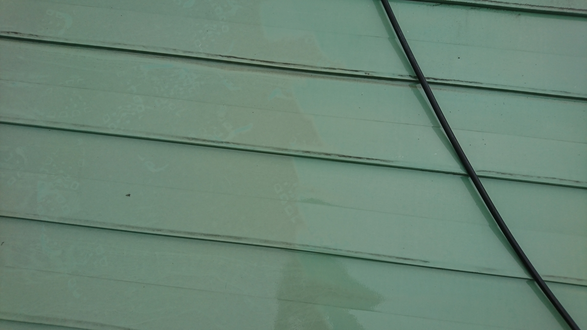 屋根の塗装 ガルバリウム鋼板 洗浄 下地処理作業 職人 馬渕高広 マイベストプロ岐阜