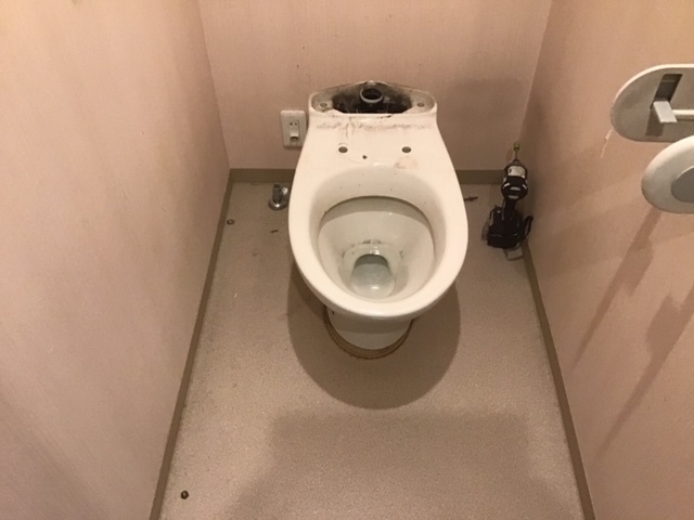 トイレ取り外し