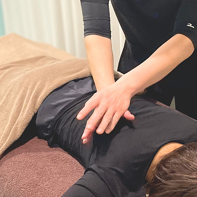 肩こりは筋膜リリース整体で変わる？