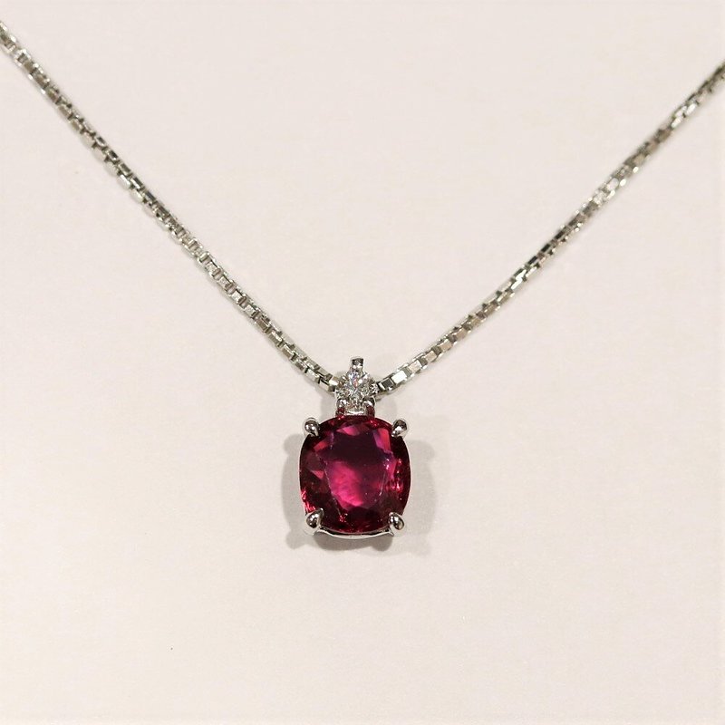 広島市東区W様プラチナルビーペンダントネックレスジュエリーリフォーム後 広島市東区W様プラチナルビーペンダントネックレスジュエリーリフォーム後