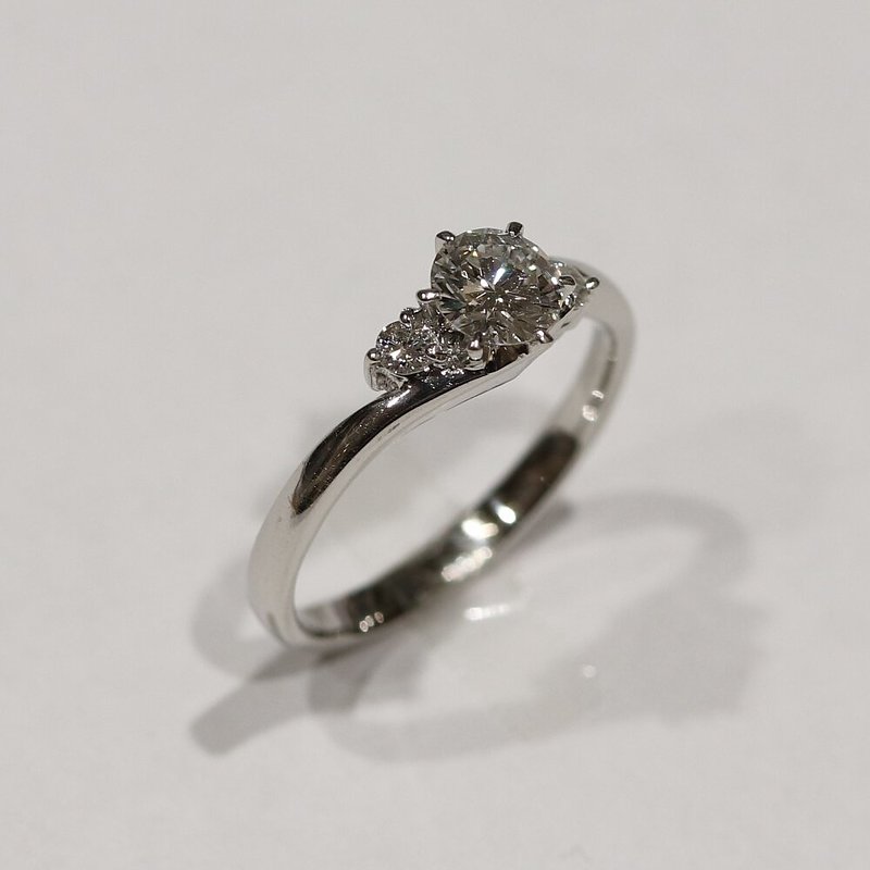 広島市安佐南区M様のプラチナダイヤリングジュエリーリフォーム前