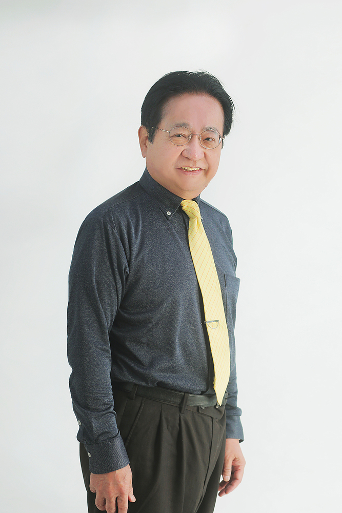 岡崎俊視さん取材風景