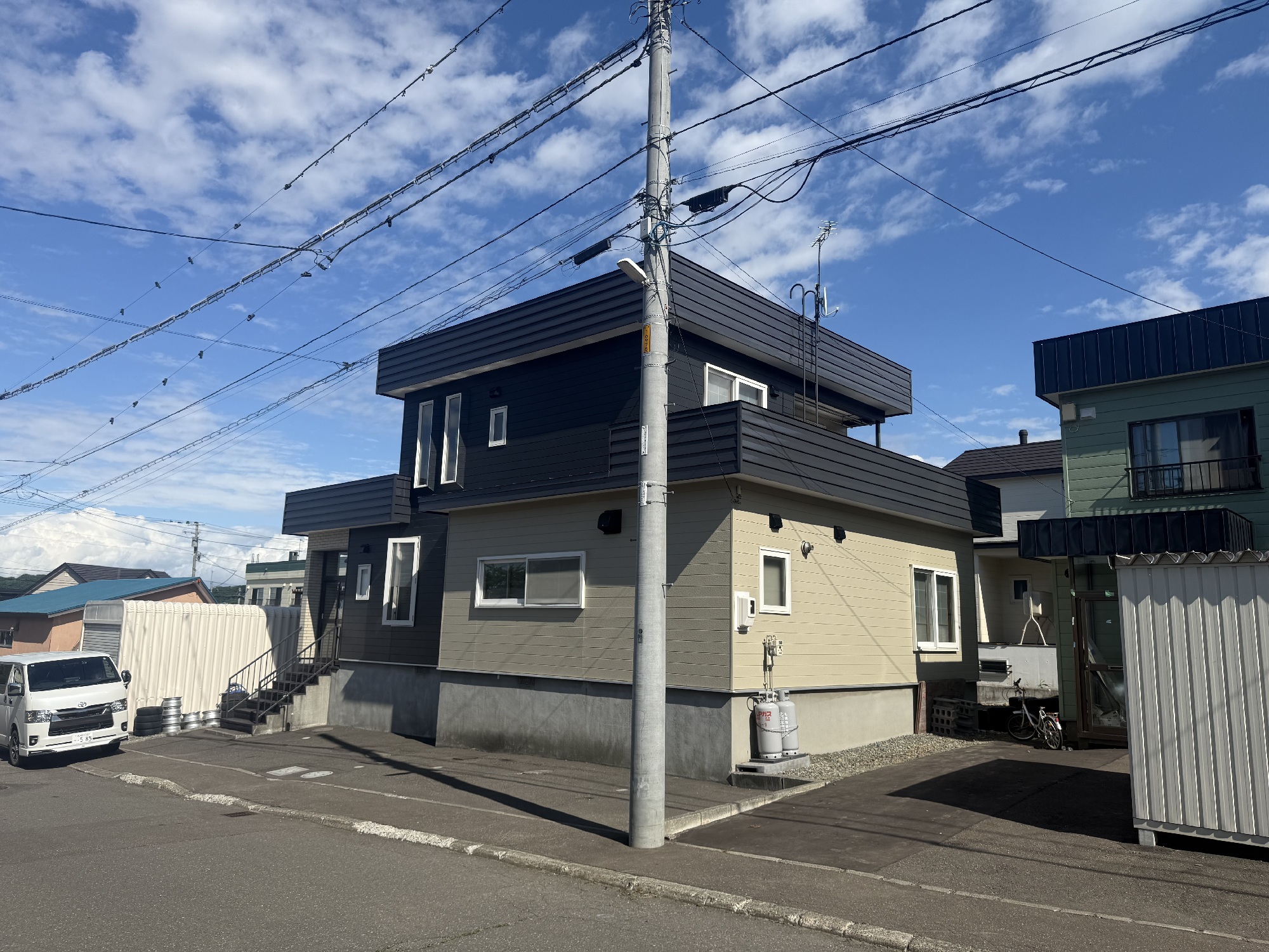 札幌市西区戸建 外壁・屋根塗装工事 施工後