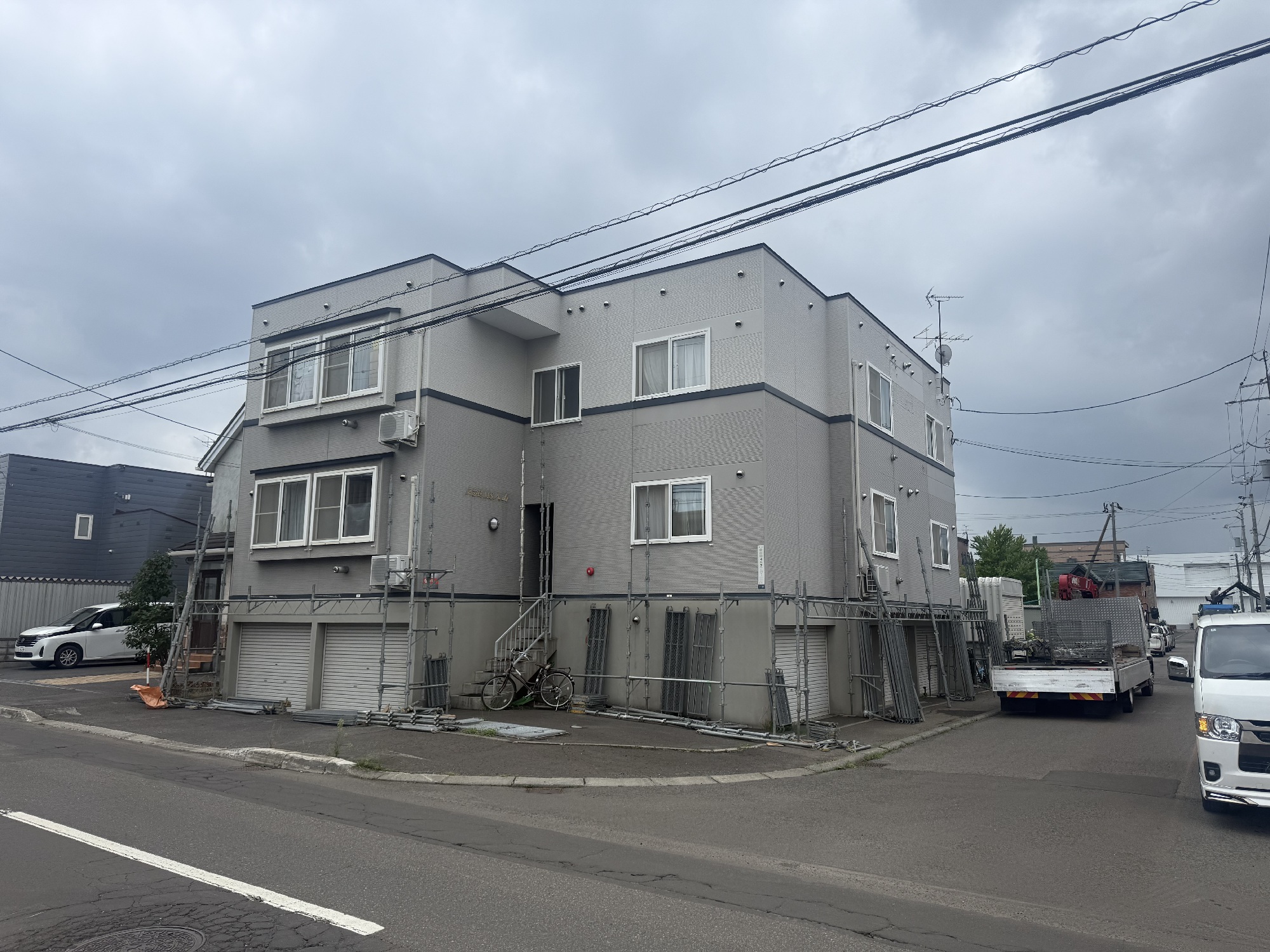 札幌市東区アパート外壁・屋根塗装工事 施工前