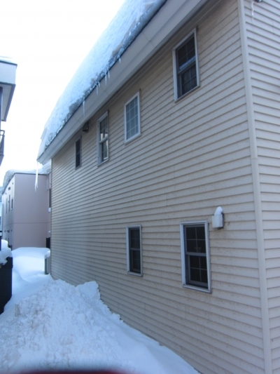 三角屋根 スノーダクト屋根 フラットルーフ屋根の違いで屋根の雪はどう積る 一級建築士 中島正晴 マイベストプロ北海道