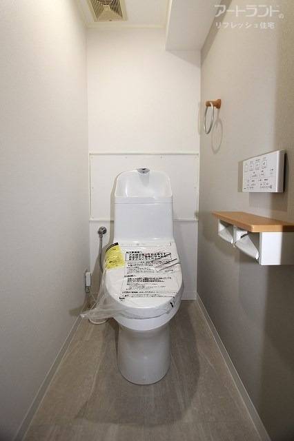 気になるトイレも新設しています