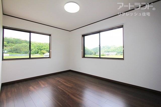 南側6帖洋室はクローゼット付き