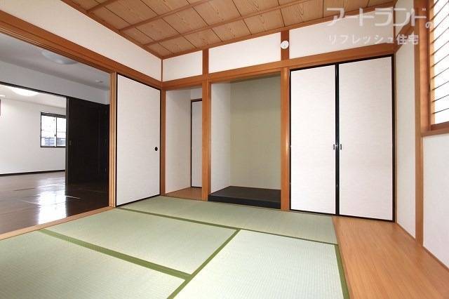 その奥には4.5帖の和室があり、客間としても〇