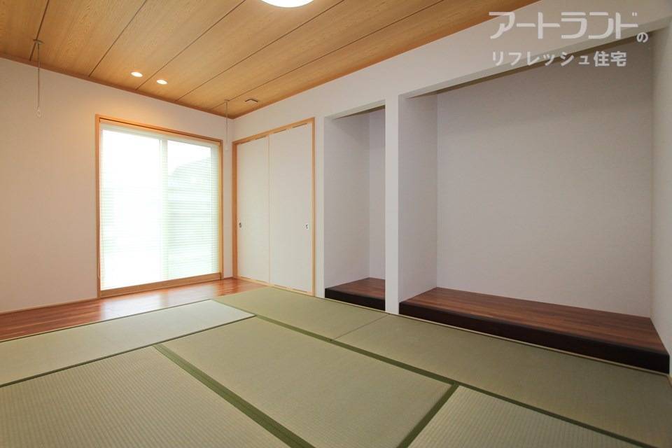 お庭を眺められる6帖和室