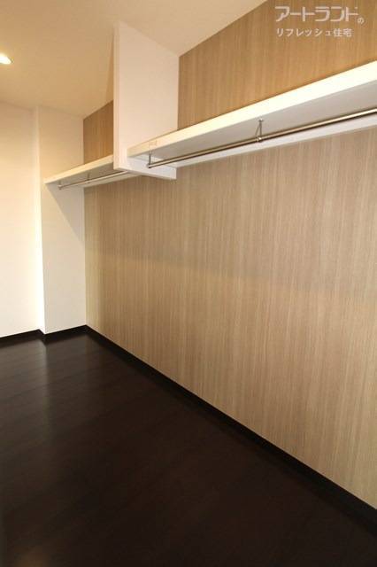 ウォークスルーのクローゼット付き